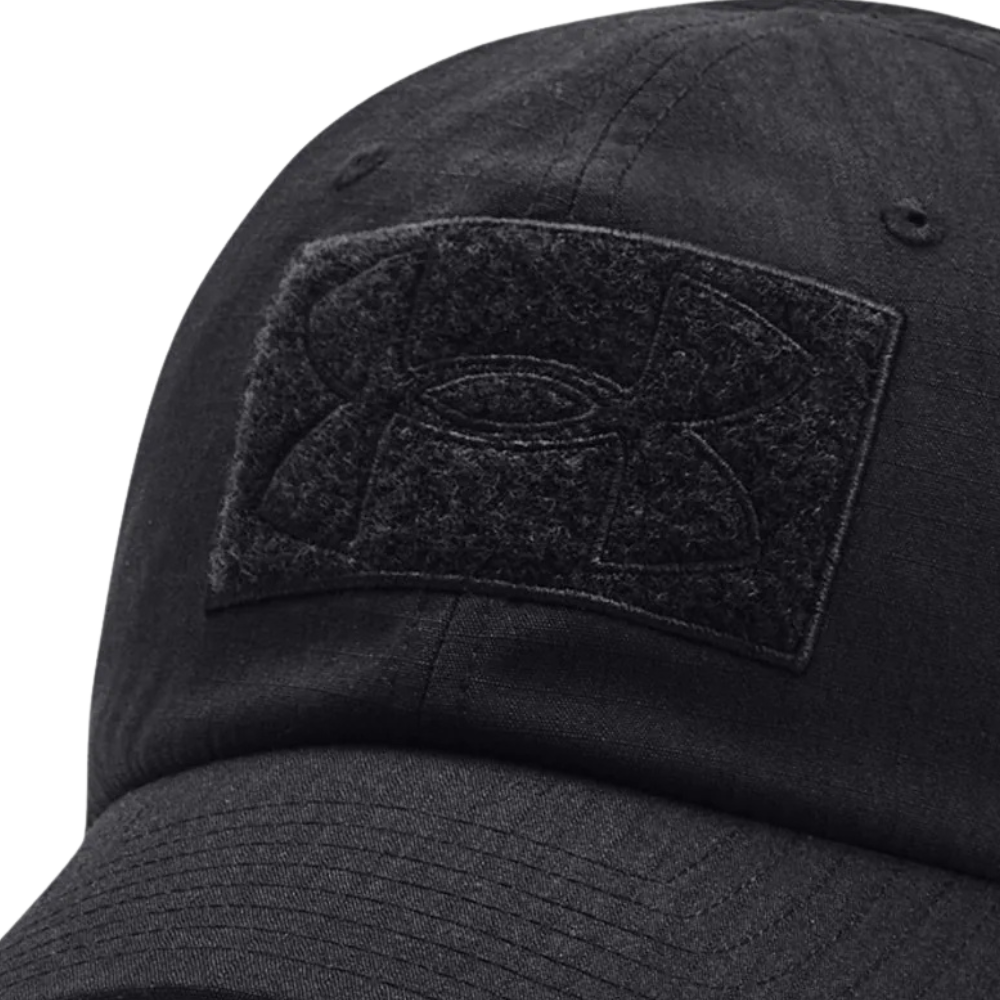 Cappello UNDER ARMOUR con visiera nero -  TAG CAP logo