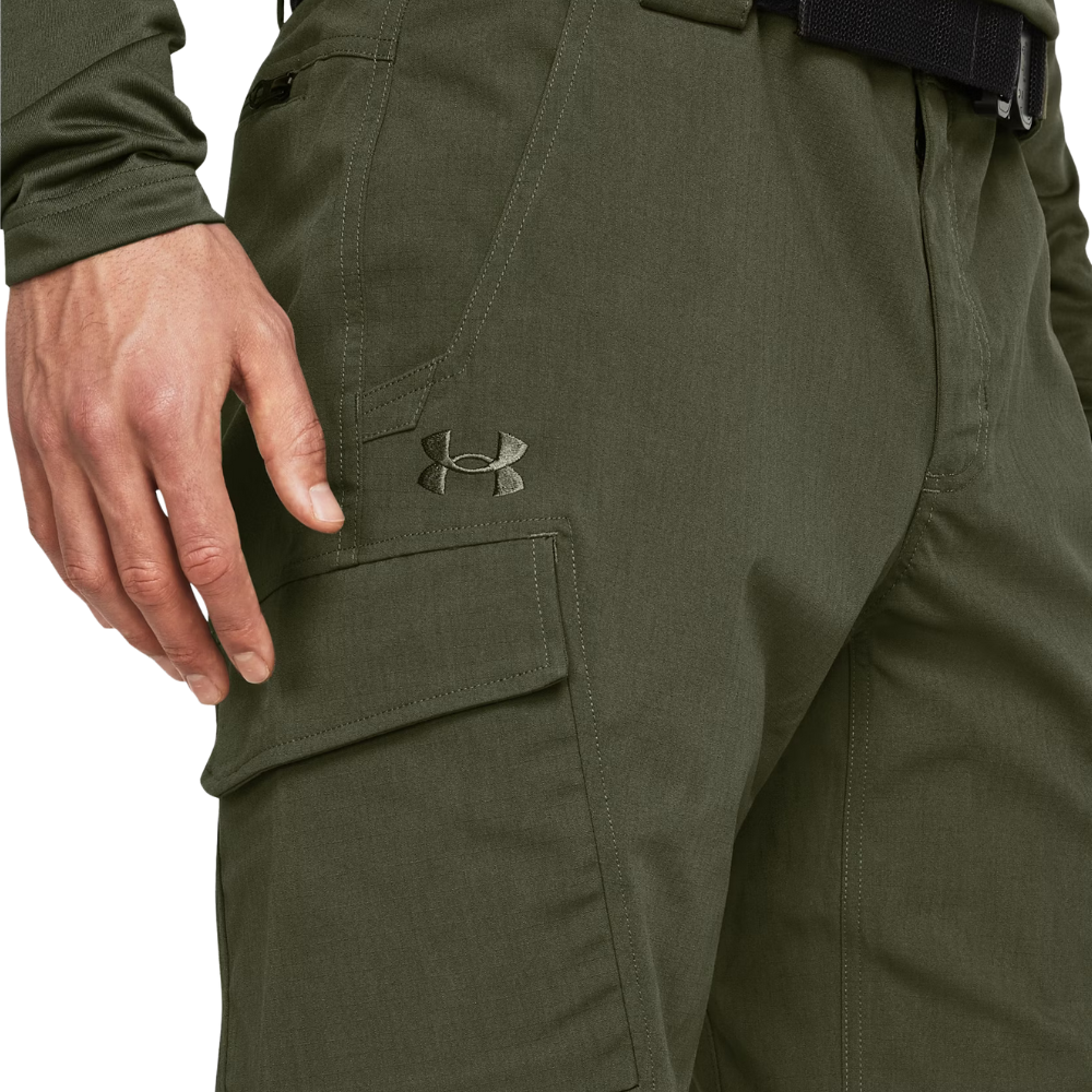 Pantaloni UNDER ARMOUR verde militare - CARGO TECNO-TACT dettaglio