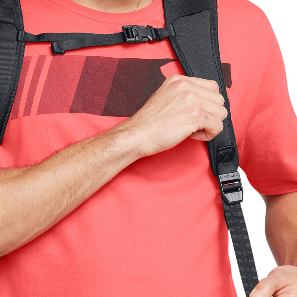 Zaino UNDER ARMOUR tattico nero - URBAN TACTICAL spalline regolabili